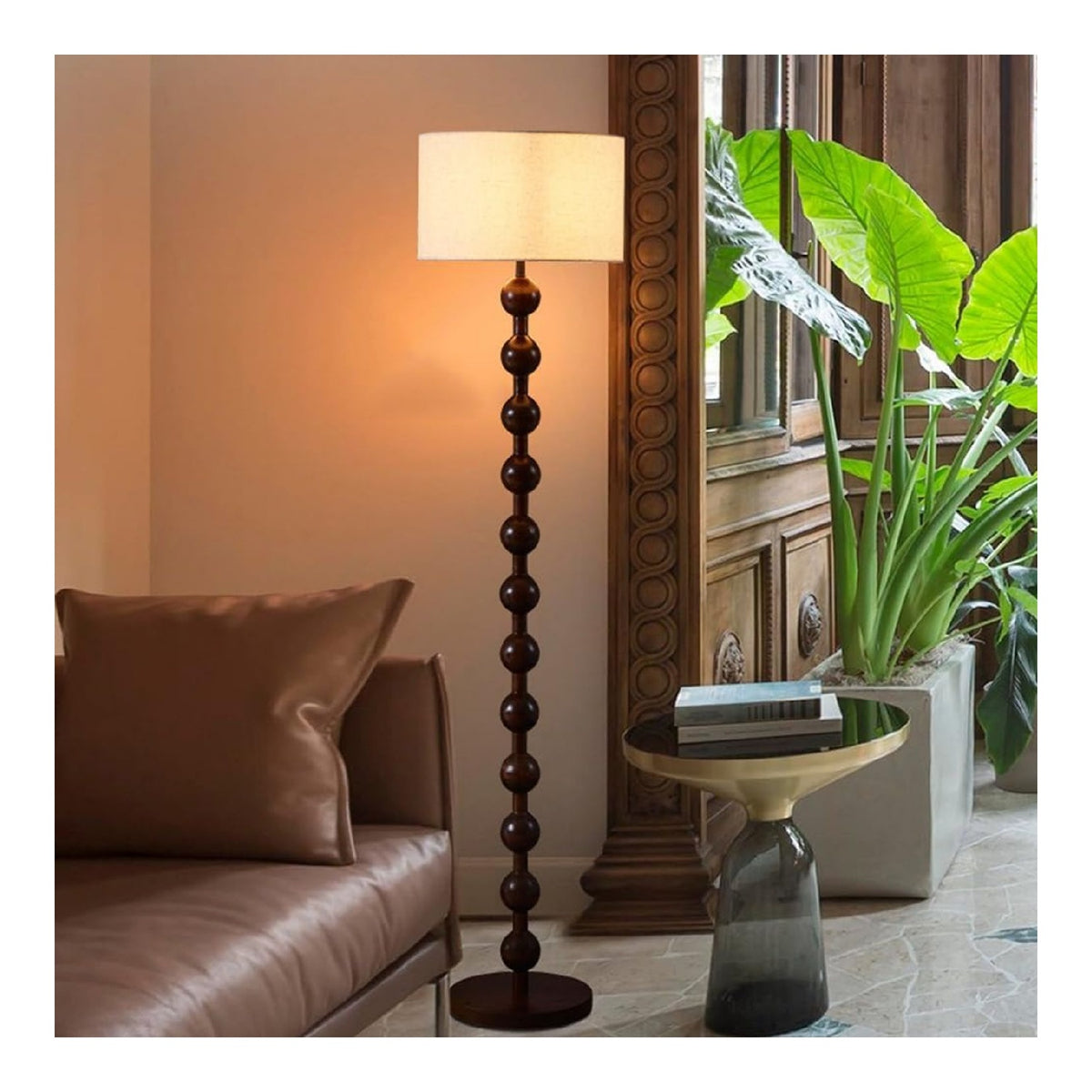 Solution lumineuse Noir et Blanc au dessin sobre en format lampadaire 3000 K E27