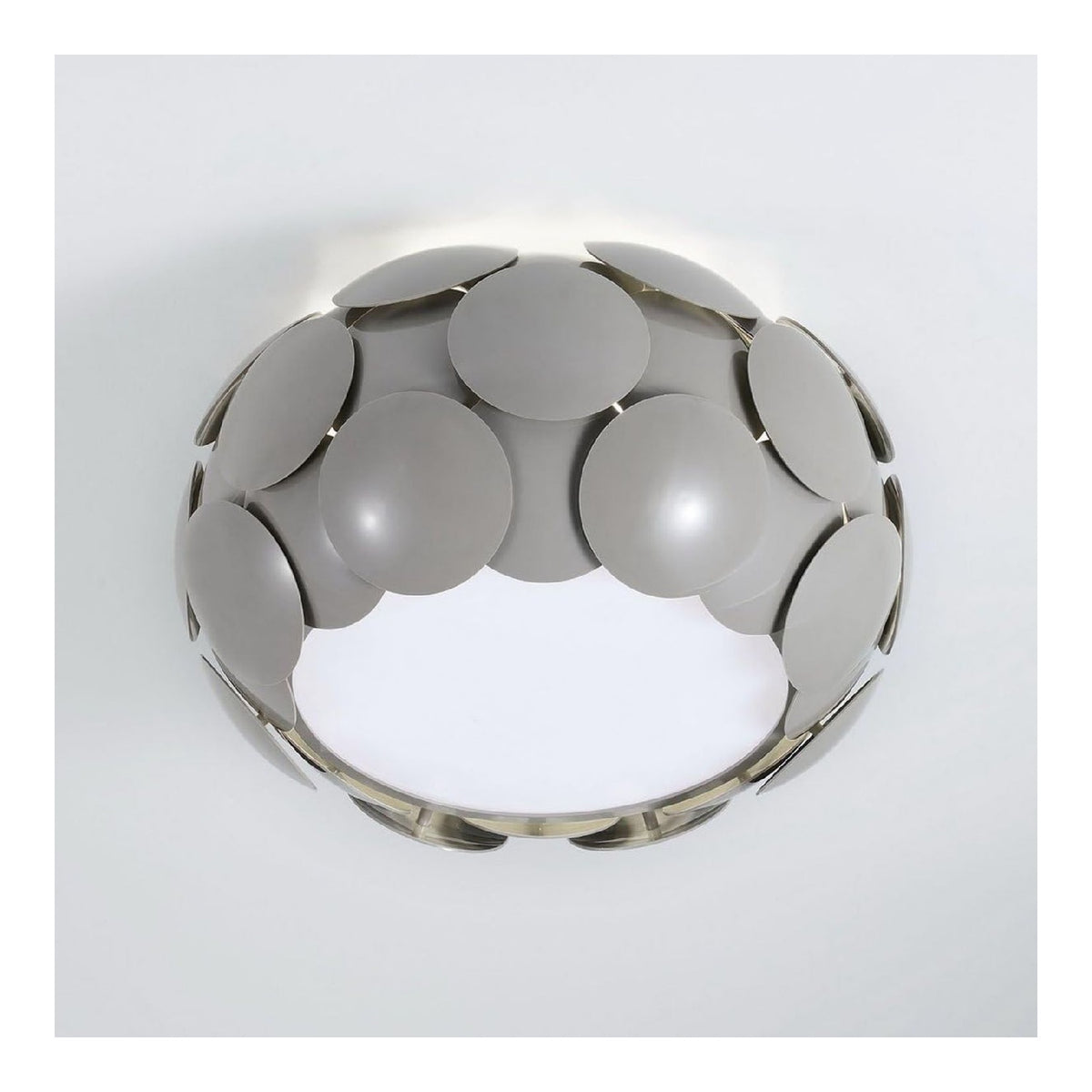 Solution lumineuse Gris au dessin sobre en format suspension 26 W E27
