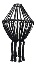 Luminaire Noir a silhouette graphique de type lustre