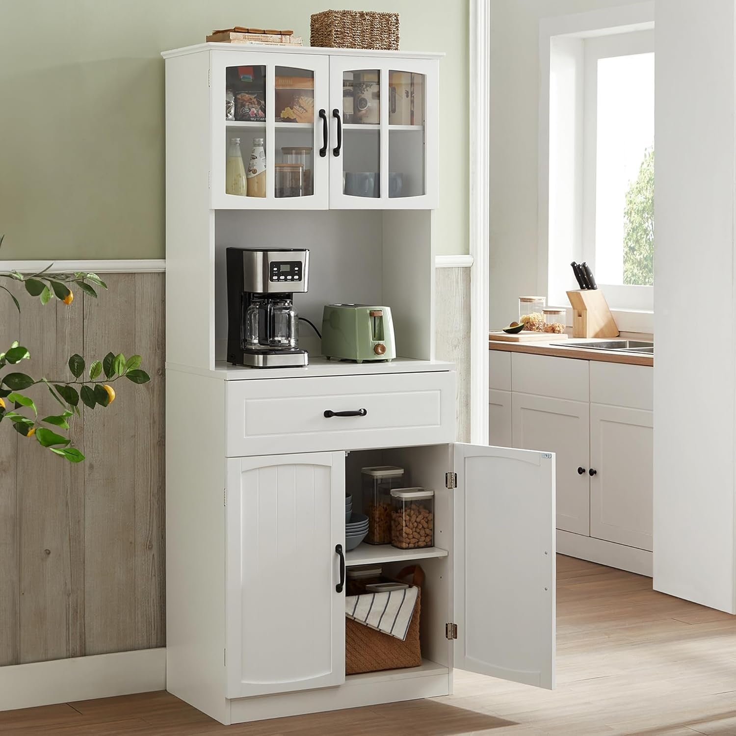 Vaisselier moderne blanc avec portes vitrees, etageres reglables et espace micro ondes